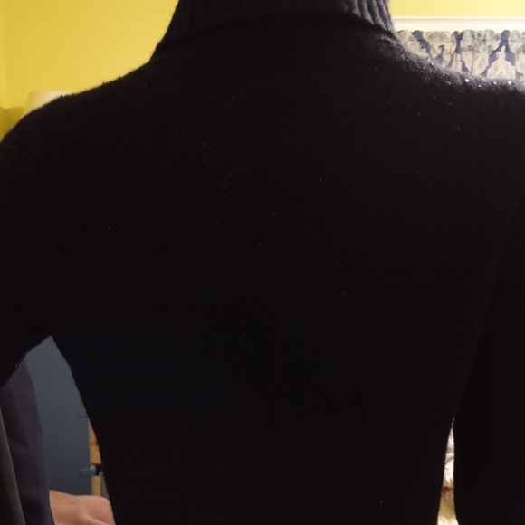 Laffeyette 148 black turtle neck. Sm - Picture 3 of 10